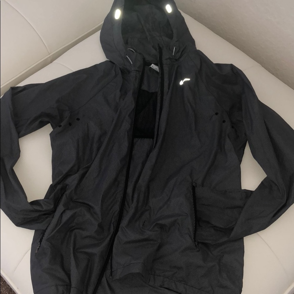 Nike windbreaker